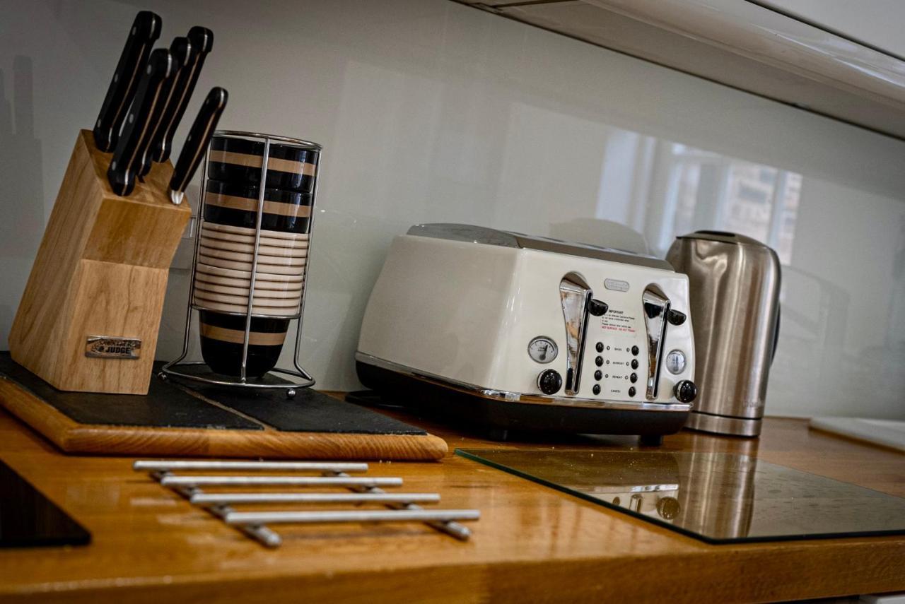 Serviced Apartments Macclesfield Exteriör bild